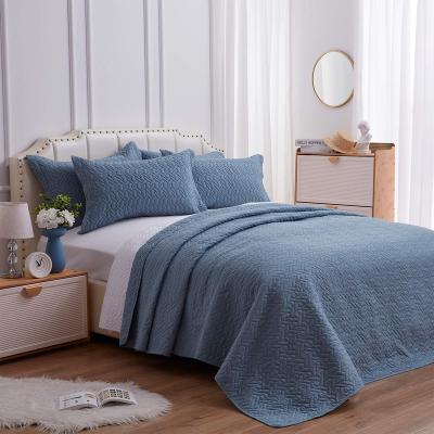 China Yuchun Microfiber Pattern Soft Light Weight Nondisposable Chain Bedspread For All Seasons 3 Pieces Quilting And Pillowcase for sale