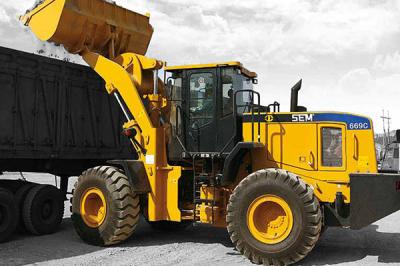 China SEM669C Wheel loader  C-series wheel loader 6ton Heavy work conditions for sale