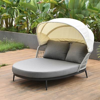 China Artie High Quality Hotel Pool Outdoor Furniture Folding Weather Bed Rope Weave Round Luxury Outdoor Daybed for sale