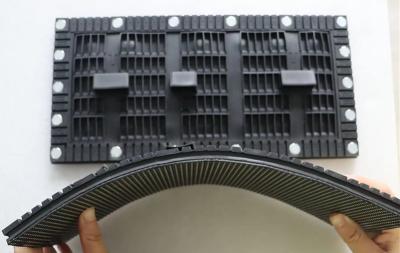 Cina Modulo a LED morbido per interni P2.5 schermi a LED a curva flessibile in vendita