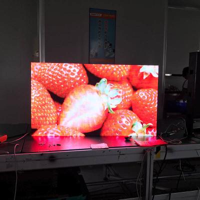 China Innenwerbung P2.5 LED Videowand 800 - 1000 Nits Helligkeit zu verkaufen