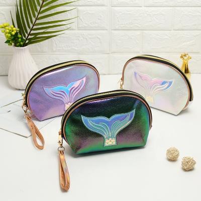 China Durable Luxury Holographic Make Up Bag , Shell Shape Fish Tail Printed Toiletry Cosmetic Travel Bags for sale