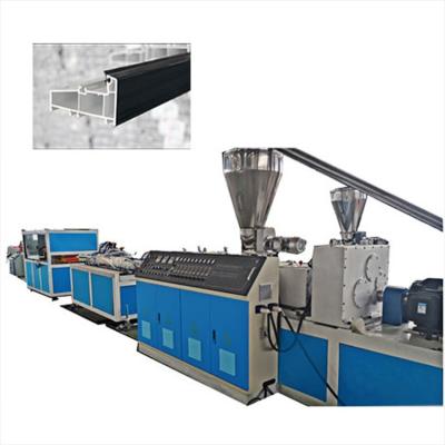 China LED-Lampe Kunststoffprofil Extrusionsmaschine 250 kg/h WPC Profil Produktionslinie zu verkaufen