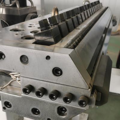 Cina SJ90 Linea di produzione di lamiere/tabelloni ABS PP PE trasparente Automatica per prodotti eccellenti in vendita