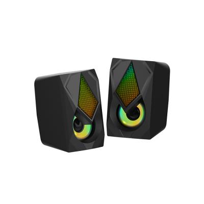 China Sonido envolvente tridimensional del altavoz con alimentación USB elegante de los altavoces de la PC del negro 2,0 en venta