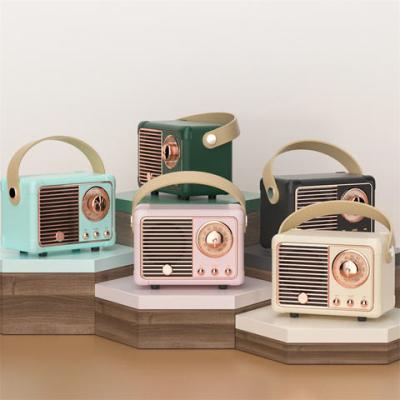 Cina Riproduttore audio portatile Hifi Stereo TF USB Radio FM Wireless Retro Altoparlante a denti blu in vendita