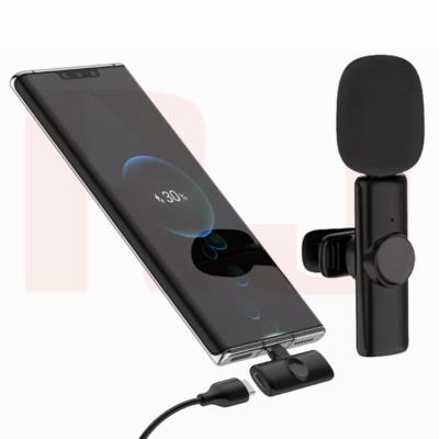 China Wireless Microphone Handheld Broadcast Lavalliere Live Microphone Outdoor Live Broadcast Recording Wireless MIC for Iphone for sale