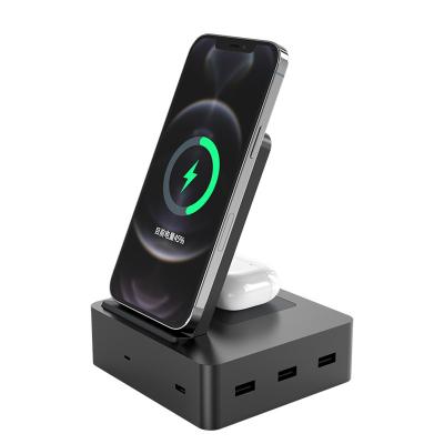 China CE Qi 10W 5W 1 Type C Ports Multiple Device Wireless Charging Station With Usb Port for sale