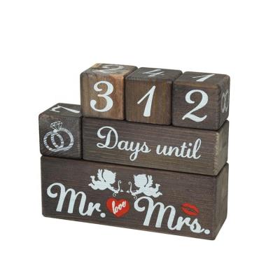 China Morden Wedding Countdown Calendar Anniversary Engagement Gifts Wooden Blocks For Wedding for sale