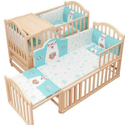 China Best Selling Modern Multifunctional Natural Baby Crib Hutches Pine Longenable Baby Bed for sale