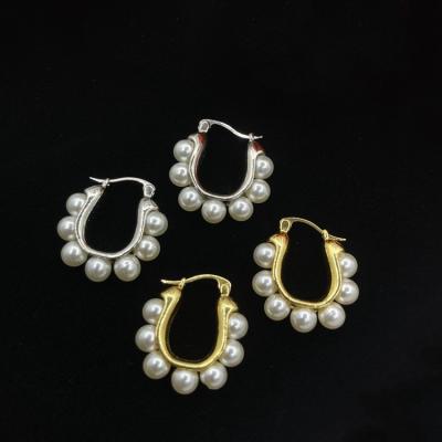 China TRENDY New Design 925 Sterling Silver Jewelry Glod Plated Loop Design Near Round White Freshwater Pearl Earrings for sale