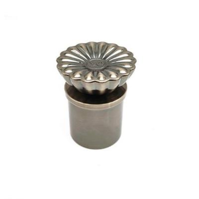 China Non Spill Copper Whiskey Brandy Cap Factory Price Gold Color Zamak Perfume Wine Bottle Cap Nickel Zinc Alloy Custom Metal for sale