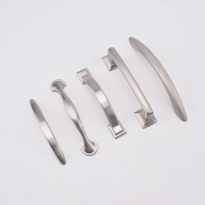 China Single Casting Handle For Furniture OEM Service High Precision Original Control Zinc Alloy Exterior Quality for sale