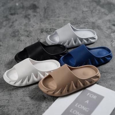 China Open Toe Sandals Soft Sole Home Quick Dry EVA Flip Flops Fashion Trend Bathroom Men's Lightweight Non-slip Indoor Unisex Slippers For Women for sale