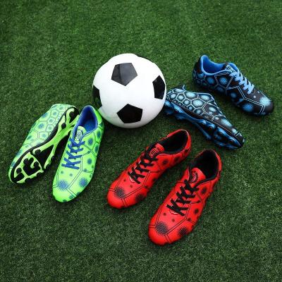 China New outdoor mens casual shoes soccer boy boots turf youth active custom shoes spike shoes for sale