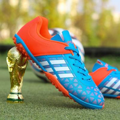 China Sports Lawn Ankle Soccer Shoes Active Outdoor Men Profession Low Studs Cleats Football Boots Athletic Sneakers In Stock for sale