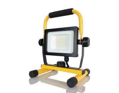 China Durable 30W IP65 3000lm LED Work Light Waterproof Portable Ultra Bright Portable LED Work Light for sale