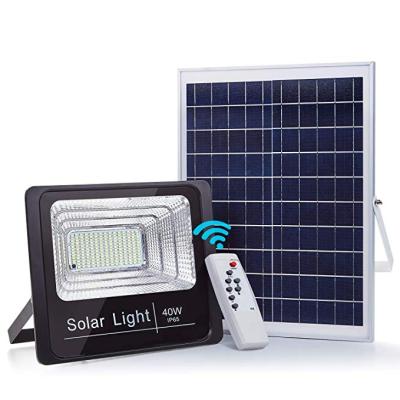 China Waterproof 2600 Lumens IP67 40W Street Light Security Waterproof Remote Control Solar Powered Outdoor Solar Flood Light for sale