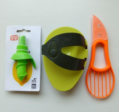 China Viable Hot Selling 3 Kitchen Tool Kitchen Instrument Avocado Slicer Saver Citrus Pulverizer Set for sale