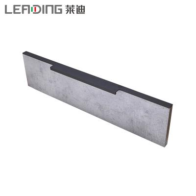 China Contemporary New Arrival Aluminum Furniture Handle For Cabinet L8142 en venta