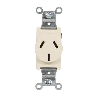 China LUMEX 20A 125/250v 10-20R Single Blade Outlet Residential / Multipurpose Straight Receptacle for sale