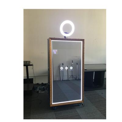 China Metal Case + Tempered Glass Panel Touch Screen Magic Mirror Photo Booth For Sale Portable Fotomation Selfie Station Photo Booth for sale