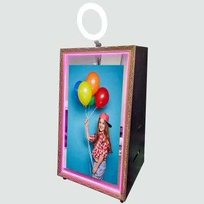 China Metal Case +Tempered Glass Panel Vending Machine Photobooth Selfie Magic Interactive Mirror Booth For Party Or Wedding Magic Mirror Photo Booth for sale