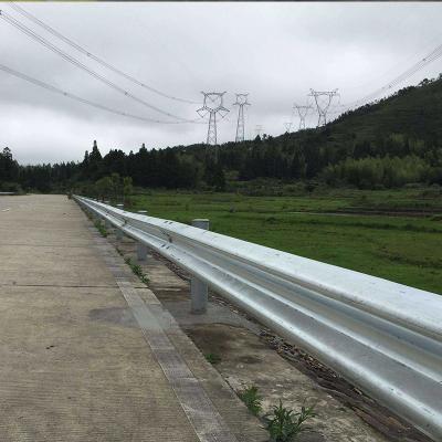 China Guardrail Q235B W Beam Anticrash Hot Dipped Galvanized Steel For GB Standard Highway Safe Guardrail for sale