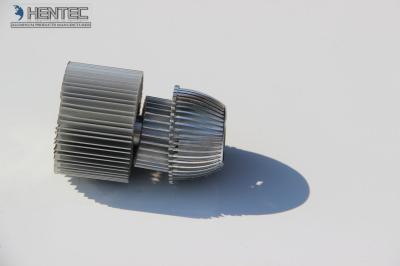 Chine 6063 - L'extrusion en aluminium du radiateur T5 profile le radiateur en aluminium d'extrusion à vendre