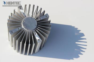 Chine 6060 6061 ont expulsé le profil en aluminium d'extrusion de radiateur pour la lumière menée ROHS/GV à vendre