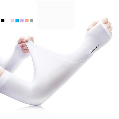 China Breathable Elastic Outdoor Seamless Cool Arm Sleeves Wear Ice Silk Fabric Cycling Sleeves for sale