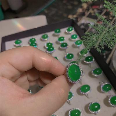 China FASHIONABLE Gemstone Natural Green Women's Ring Chalcedony Agate Stone Plated With Platinum Zircon Adjustable Ring for sale