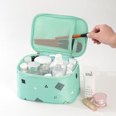 China Abeis Fashion New Product Waterproof Makeup Bag Storage Tool Bag Large Capacity Travel Clean Makeup Bag for sale