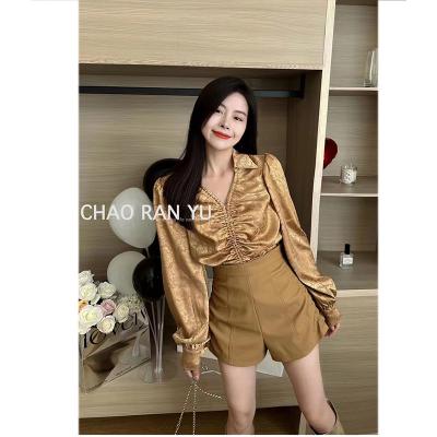 China Anti-pilling Korean Style Drawstring V-neck Office Lady Women Tops Flower Blouse Sweater Puff Pleated Embossed Shirts for sale