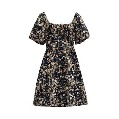 China Anti-Static French Square Collar Flower Bubble Sleeve Design Sweet Scattered Scattered Waist Printed Embroideried Women Casual Dress Wholesale for sale