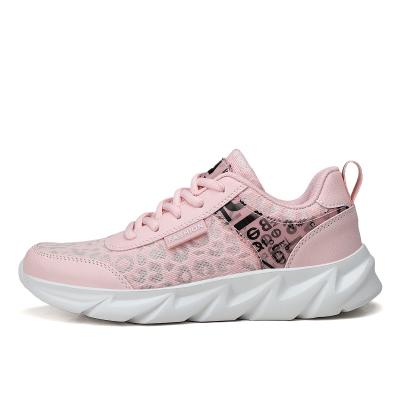 China Hot Selling China Women Summer Sports Breathable Upper Sneakers Mesh Women Sneakers Latest Fashion Trend Design for sale