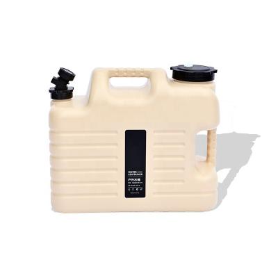 China Silicone Water Tank , Household , Sustainable Outdoor Plastic Water Storage 12L And 18L for sale