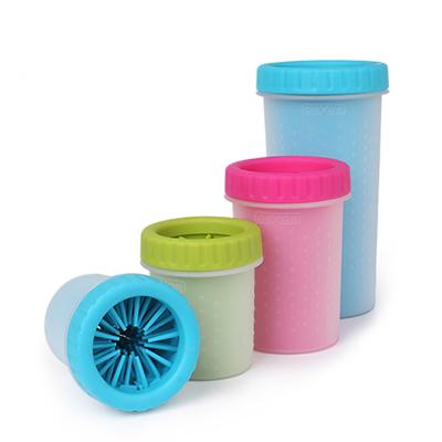 China Factory Wholesale Viable Silicone Pet Foot Wash Cup Portable Dog Paw Washer Cleaner for sale