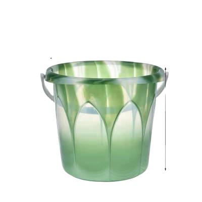 China Viable Factory Sale Wholesale 32pcs PP Various Designer Wholesale Bucket for sale