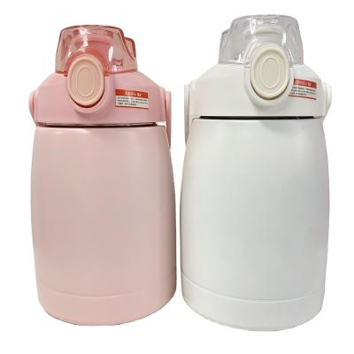 China Wholesale Double Wall Stocked Thermal Water Bottle With Straw Strap 1300ml for sale