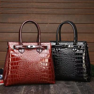 China Water Resistant Fashion Patent Leather Crocodile Pattern Bags Luxury Women Handbags Shoulder Ladies Handbags for sale