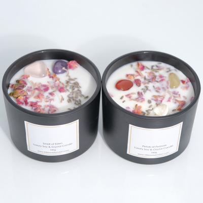 China Birthdays Spot Luxury Gift Dried Flower Crystal Stone Black Glass Soy Wax Scented Candle With Wooden Lid for sale