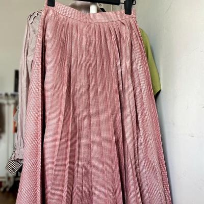 China Breathable women skirt factory customization pleated skirt elastic waist the top plus size plaid skirt for sale