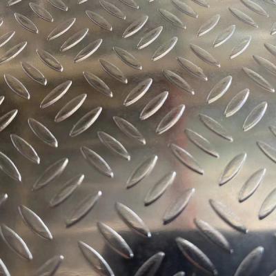 China Aluminum Diamond Plate China Aluminum Tread Plate 1050 1060 1100 3003 3105 5083 5052 5754 6061 Aluminum Checker Plate for sale