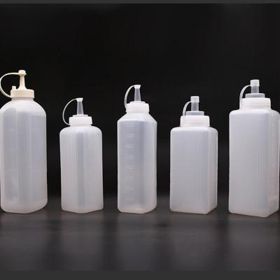 China Long Thin Viable Kitchen Tip BBQ Sauce Condiment Squeeze Bottles Sauce Bottle Food Grade Plastic Squeeze Bottle Sauce for sale