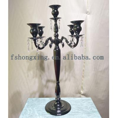 China Modern Unique Art 2022 New Hot Sale Black Metal Candelabra For Wedding Decoration for sale