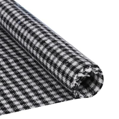 China High Quality Comfortable Wind Proof Plaid Black White Yarn Dyed Fabric Shirt Fabric 100% Cotton For Garment for sale