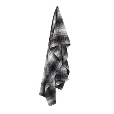 China Low Price Modern Fashion Black And White Double Faced Gray Plaid Fabric Garment Tweed Wool Fabric Tweed Plaid for sale