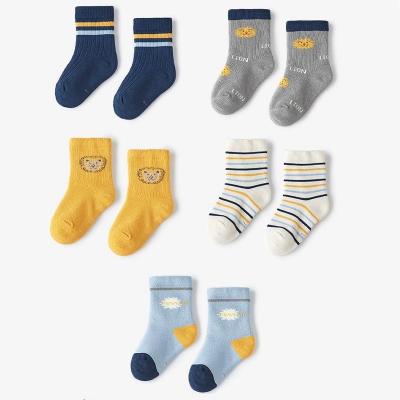 China Antibacterial Wholesale Cheap Kids Socks Young Boys Girls 100%Cotton Socks Cartoon Custom Design Cute Socks for sale