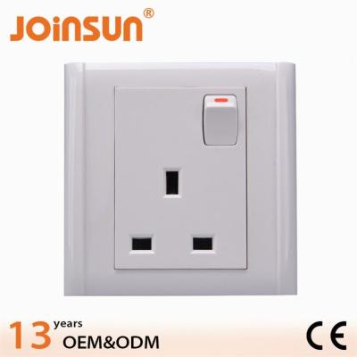 China Qming Commercial qming UK Plug CE Good Quality With Power Switch Receptacle (Hardware Product) for sale